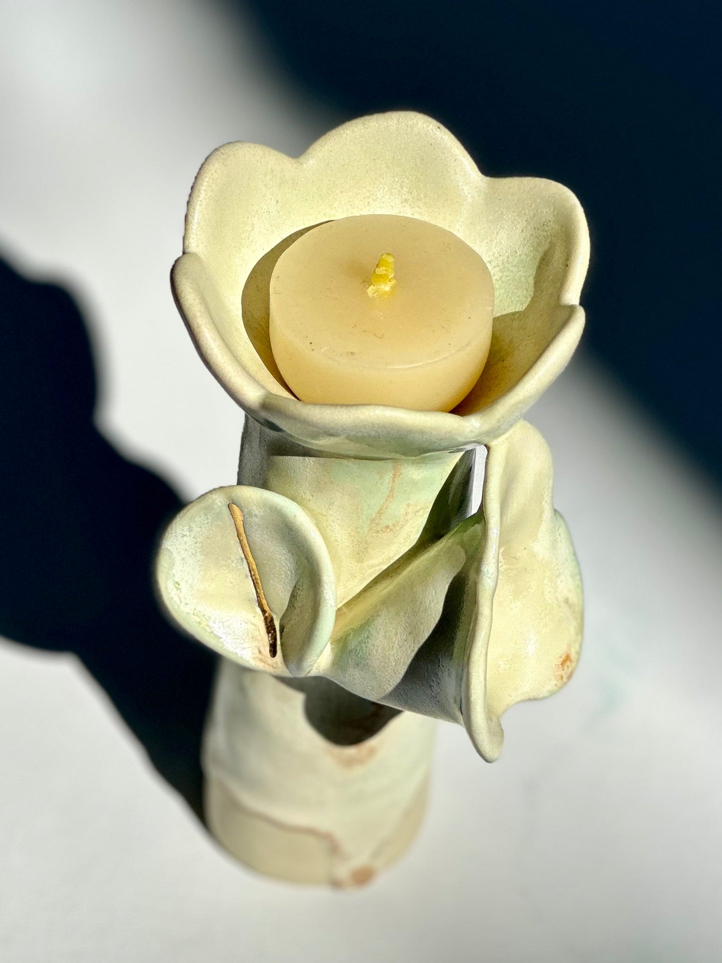 Flower and Flame Vase, Mint