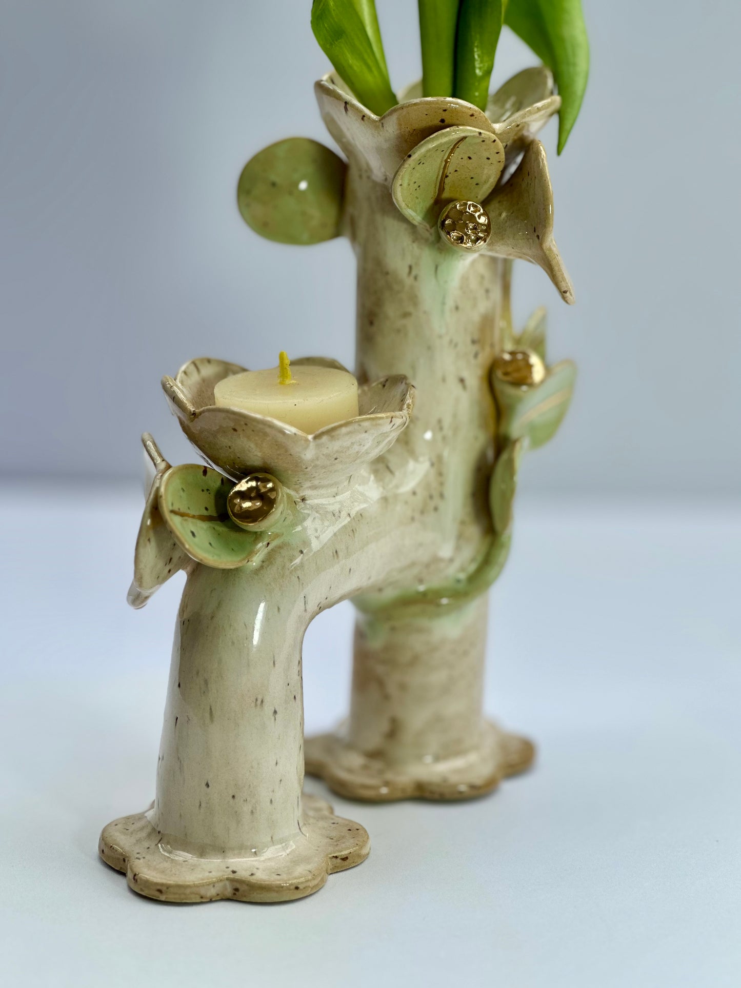 White Honey Speckle Flowers and Flame Vase, Large