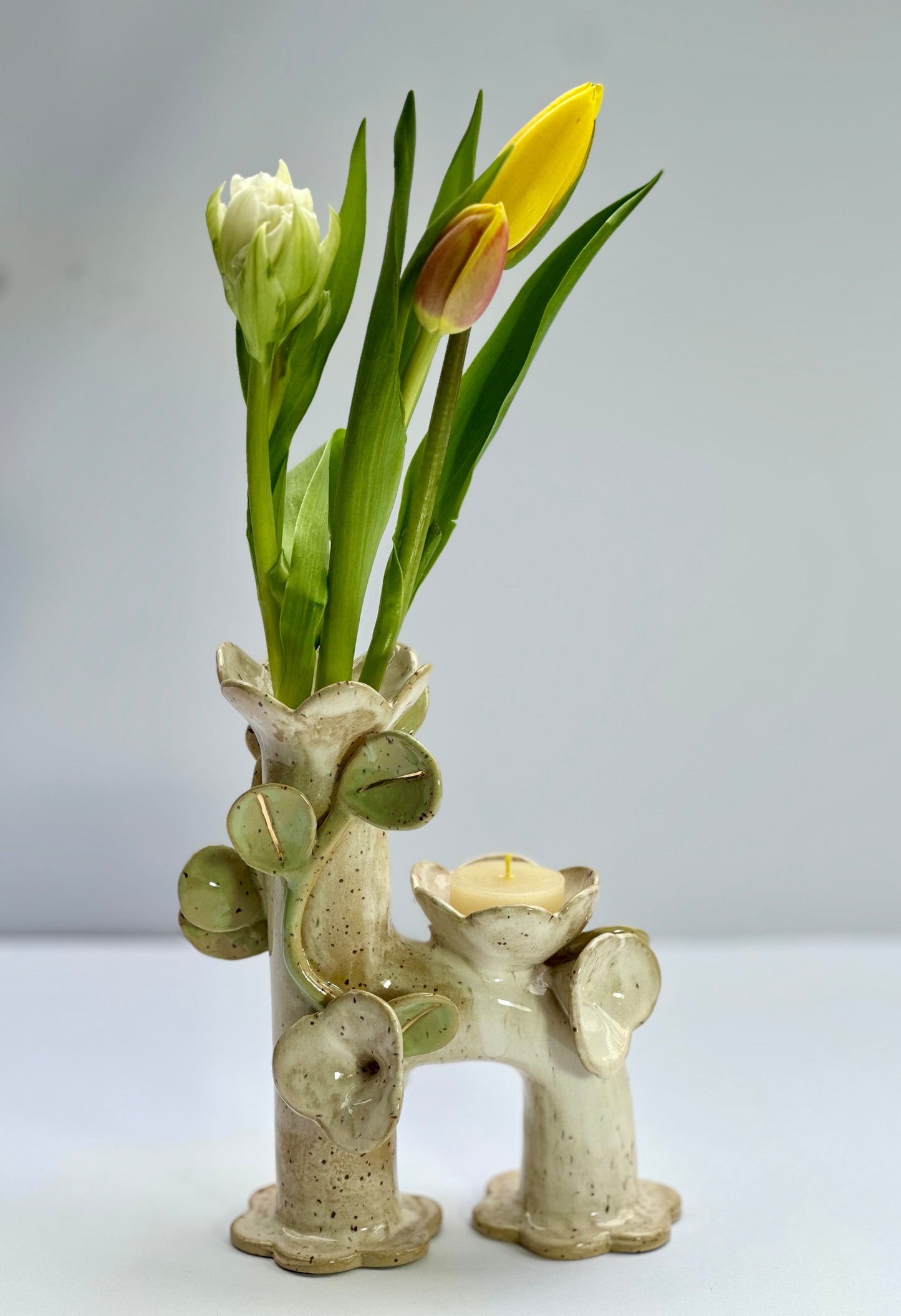 White Honey Speckle Flowers and Flame Vase, Large