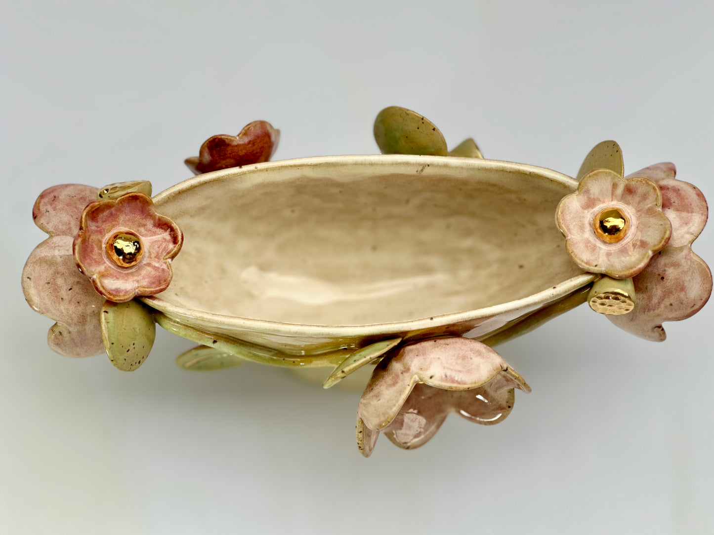 Diana - Blossom Trophy with Gold Lustered Blooms, Vine & Leaves