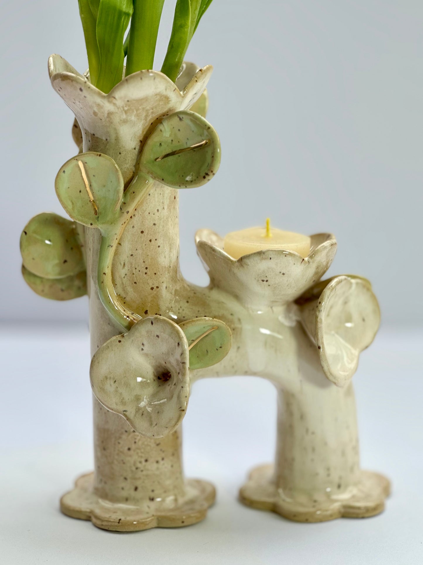 White Honey Speckle Flowers and Flame Vase, Large