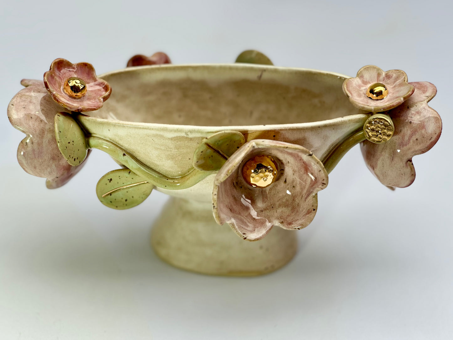 Diana - Blossom Trophy with Gold Lustered Blooms, Vine & Leaves