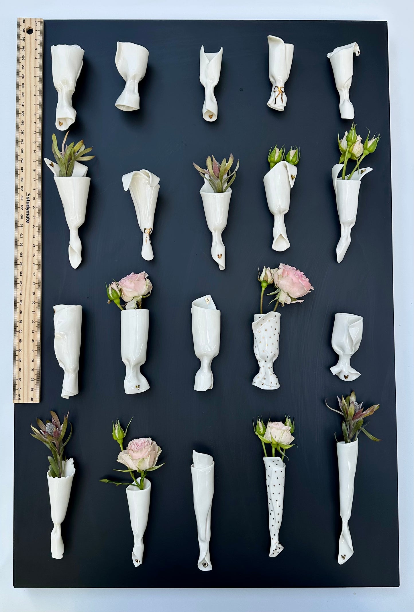 Bouquet Vase Magnets - Golden Heart